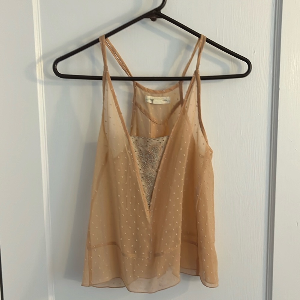 Detailed tank peach/light pink sheer blouse